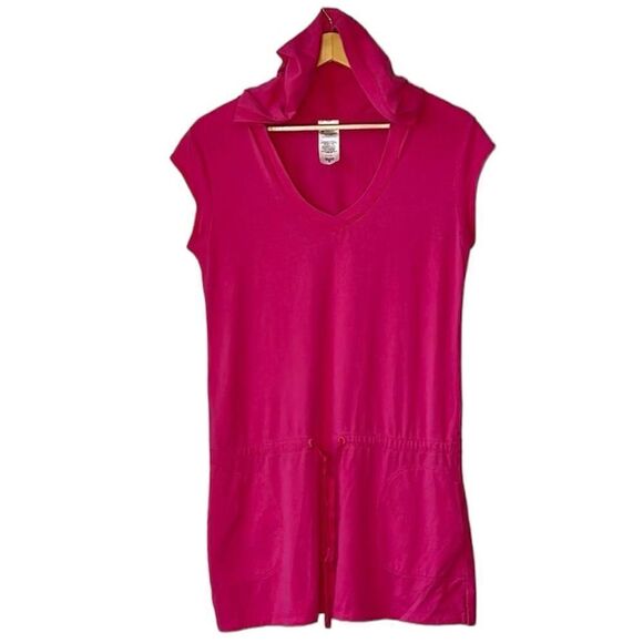 Patagonia Dresses & Skirts - Patagonia Hot Pink Short Sleeve Hoodie Parker Short-Sleeved Mini Dress